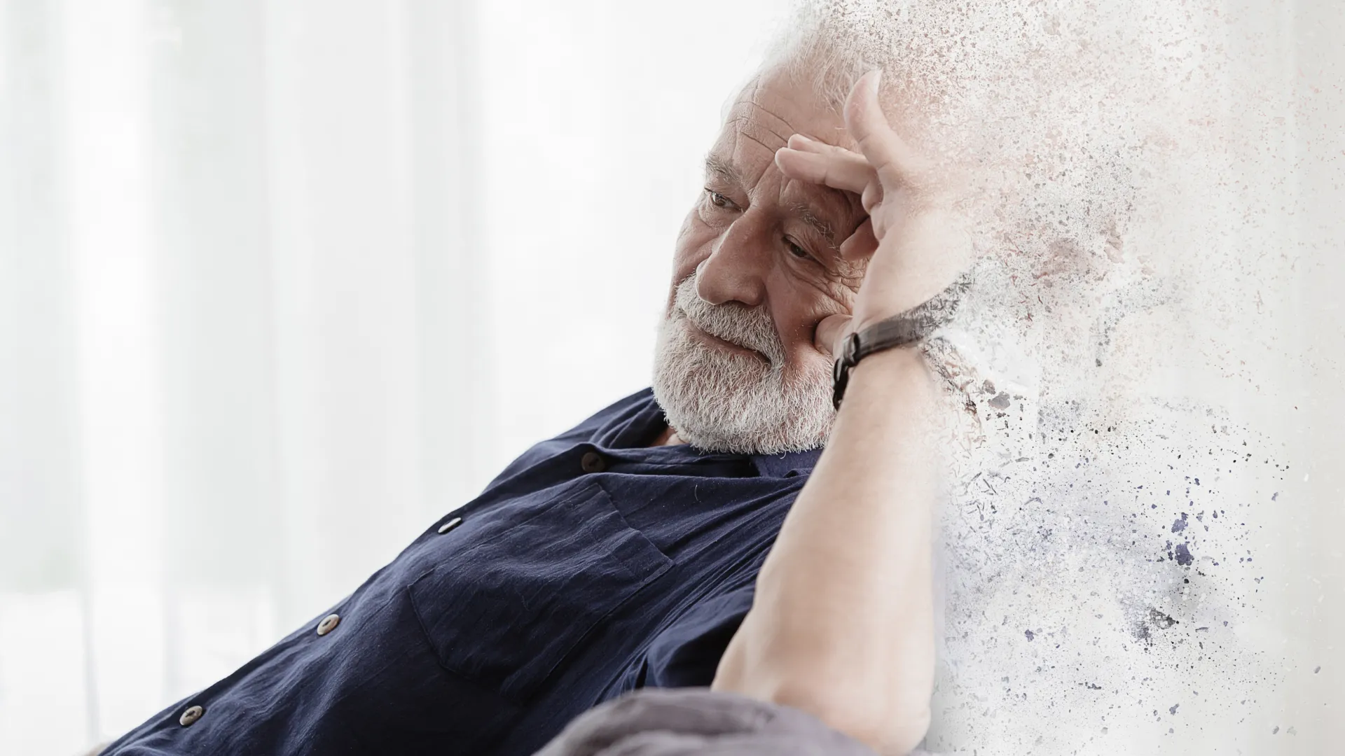 Mann hält sich bei Diabetes Typ 2 an den Kopf.
